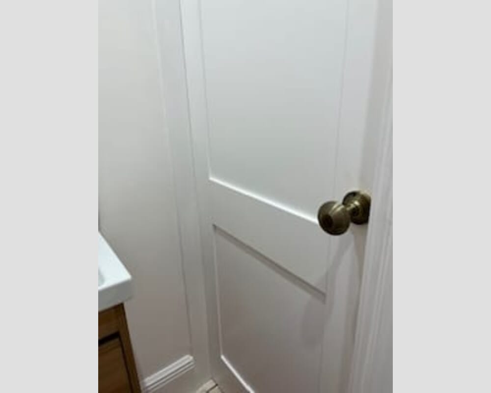 1981 x 762 x 44mm FD30 (30") Modern White Shaker 2 Panel Prefinished Internal Fire Doors